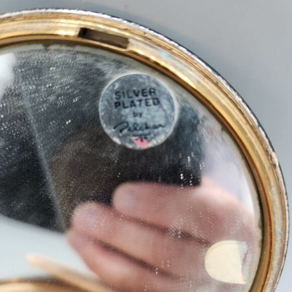 Pilcher Silver Plated Vintage Floral Mirror Compact with Puff Used 3.75 inches - Picture 6 of 7